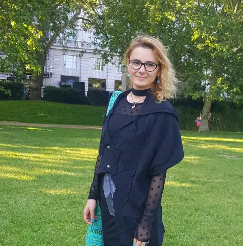 raluca voicu absolvet ui ux deisgn